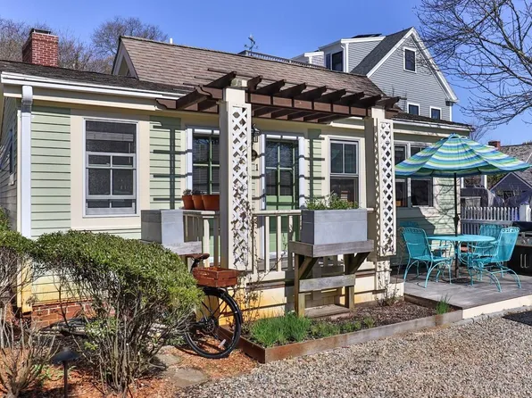 4 Atwood Avenue #1, Provincetown, MA 02657