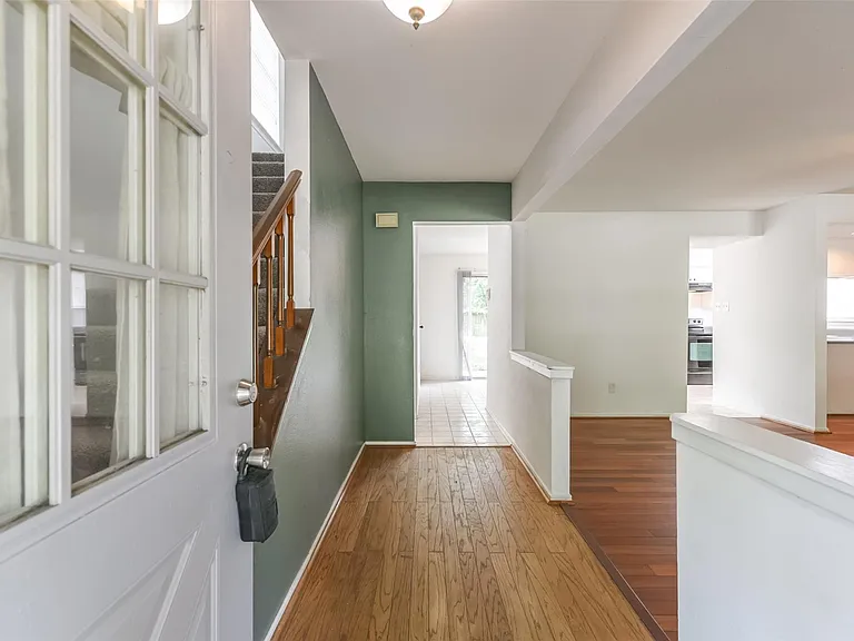 2203 Riverford Dr — Photo 9