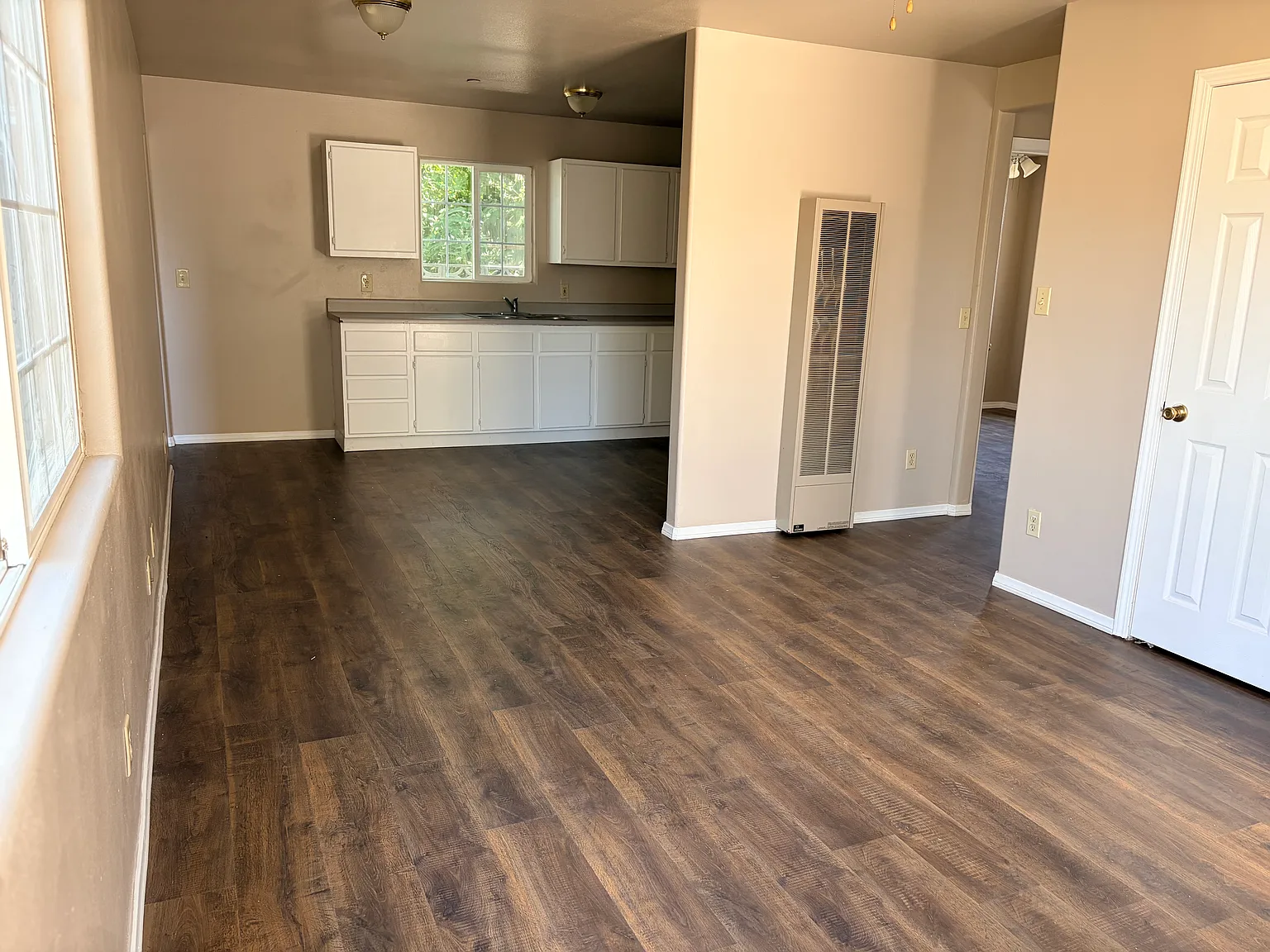 213 Sheppard Rd — Photo 2