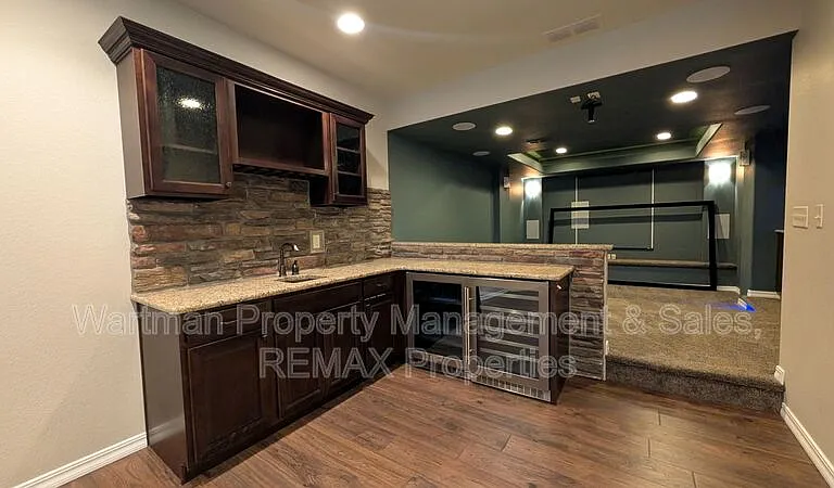 6209 Leon Young Dr — Photo 43