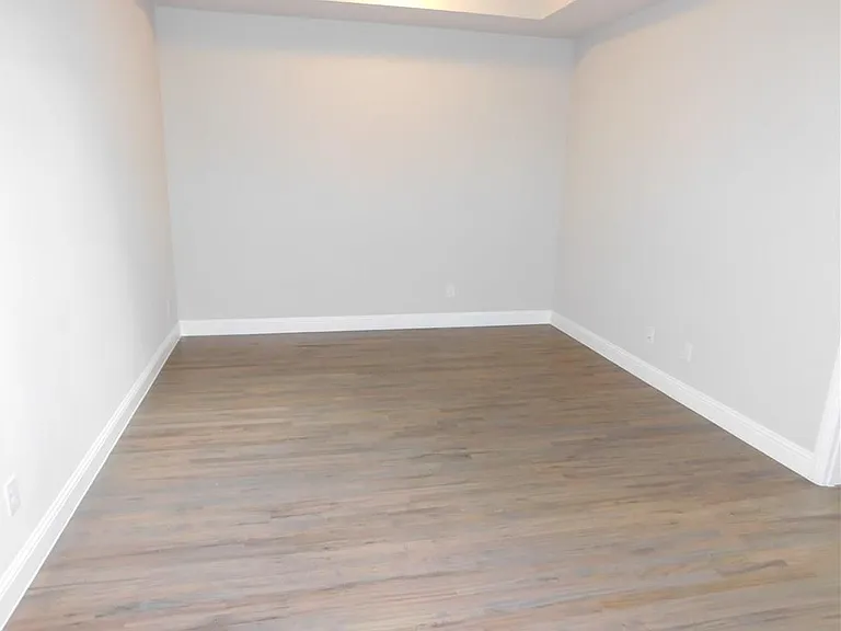 8454 Church St — Photo 16