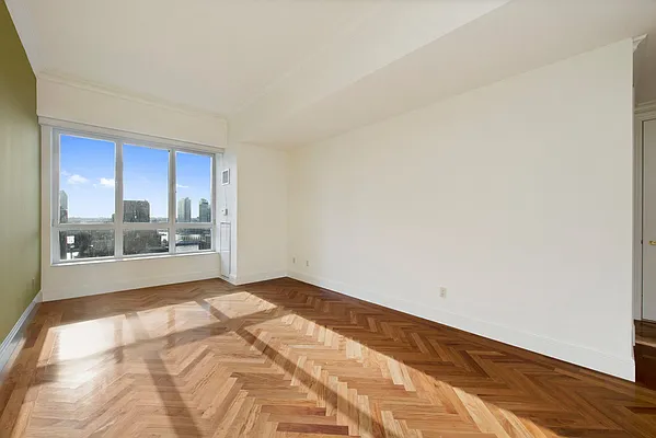 Sold by Keller Williams NYC | media 14