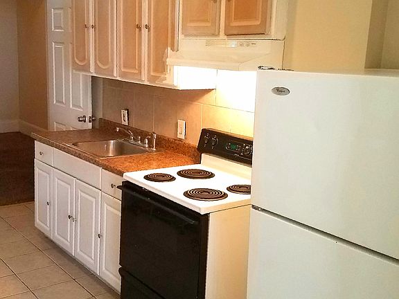 2nd image of 702 N Tatnall St