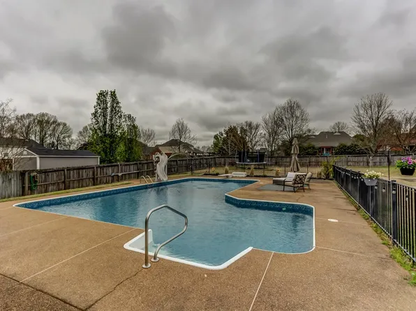 9428 William Little Dr, Lakeland, TN 38002