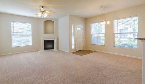 4th image of 5350 Dunlay Dr Unit 3215