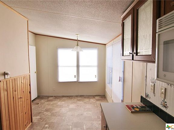 4th image of 535 Northgate Cir