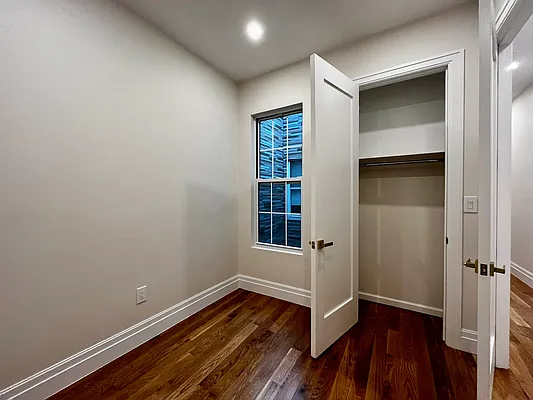 Rented by MySpaceNYC | media 14