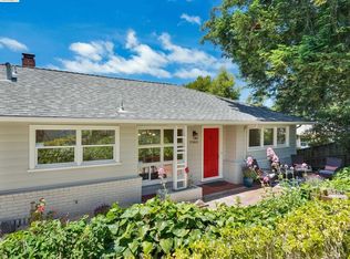 5960 Zinn Dr, Oakland, CA 94611