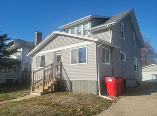 406 Avondale Ave, Champaign, IL 61820