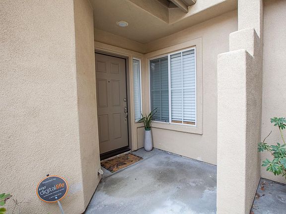 2nd image of 2301 Lago Ventana