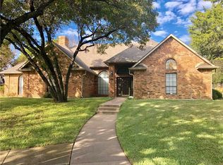 5821 Ranchero Ln, Dallas, TX 75236