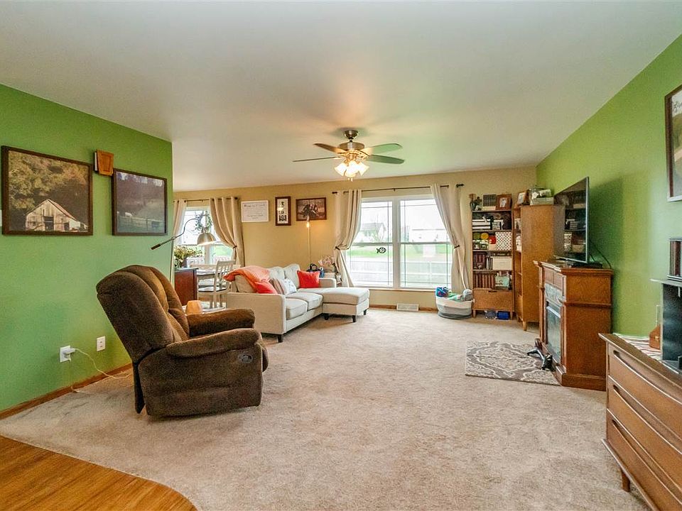 830 Jolene Dr, Dunkerton, IA 50626 Zillow