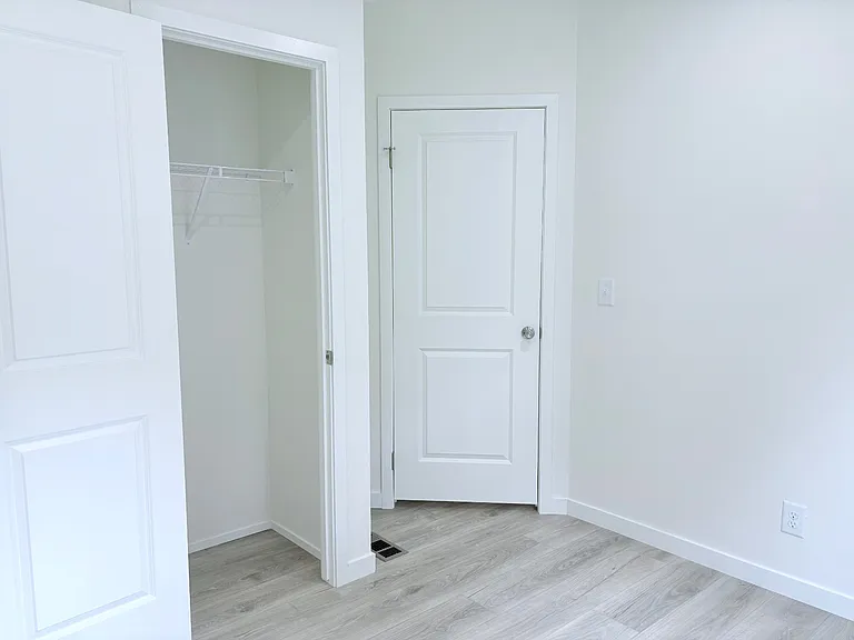 402 Lily Ln — Photo 22