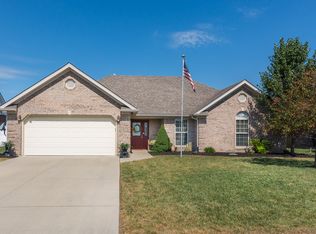 5507 Silktree Trl, Jeffersonville, IN 47130