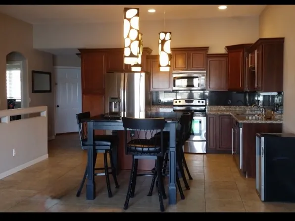 3619 Bay Pl SE #1, Mandan, ND 58554