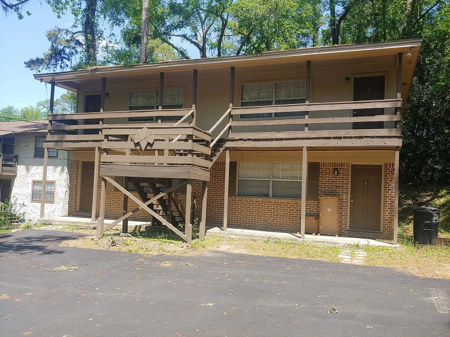 2517 Old Bainbridge Rd. — Photo 1