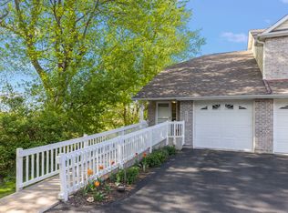 3805 S Pointe Dr UNIT F, Dekalb, IL 60115