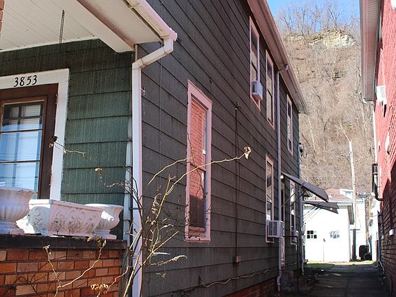 3rd image of 3853 Rhodes Ave