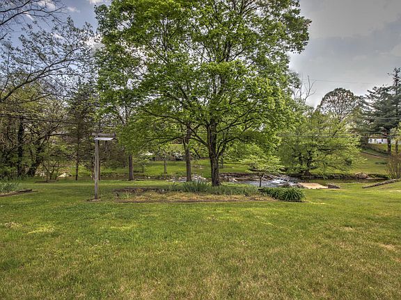 4th image of 7020 Ardmore Dr