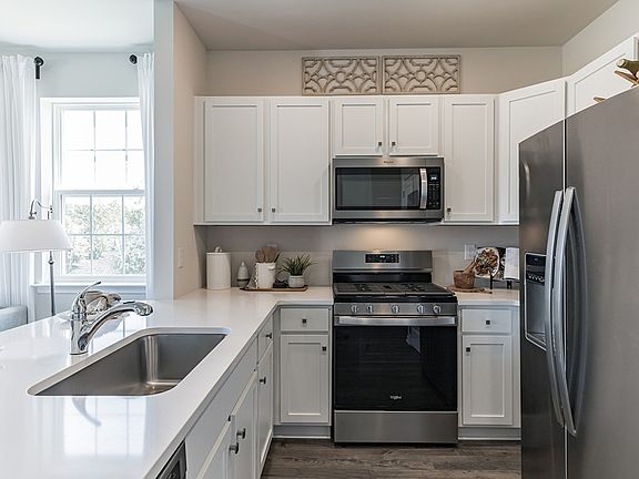 4th image of 22 Peregrine Way