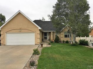 762 S Blakeland Dr, Pueblo West, CO 81007