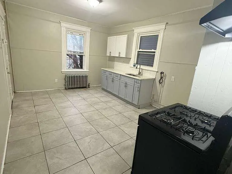 504 21st St #2 — Photo 7