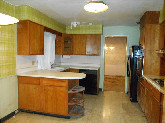 5th image of 4305 Westbourne Dr