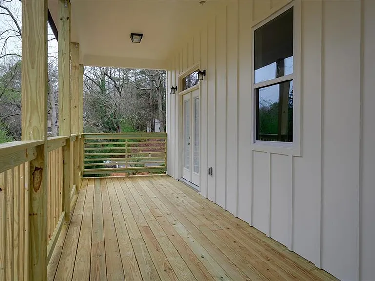 2295 Brandon Ct NE — Photo 35