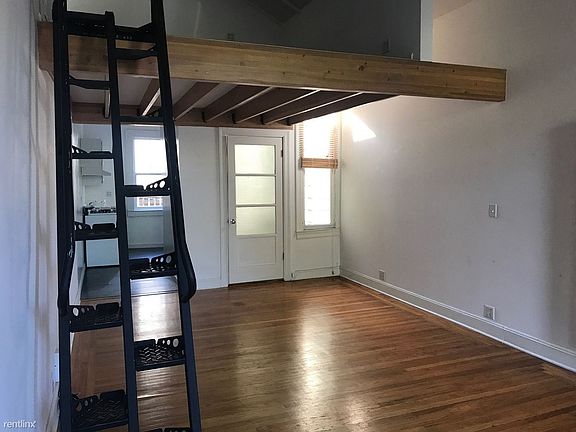 4th image of 547 Linden St