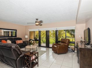 9937 NW 9th St #5-19, Miami, FL 33172