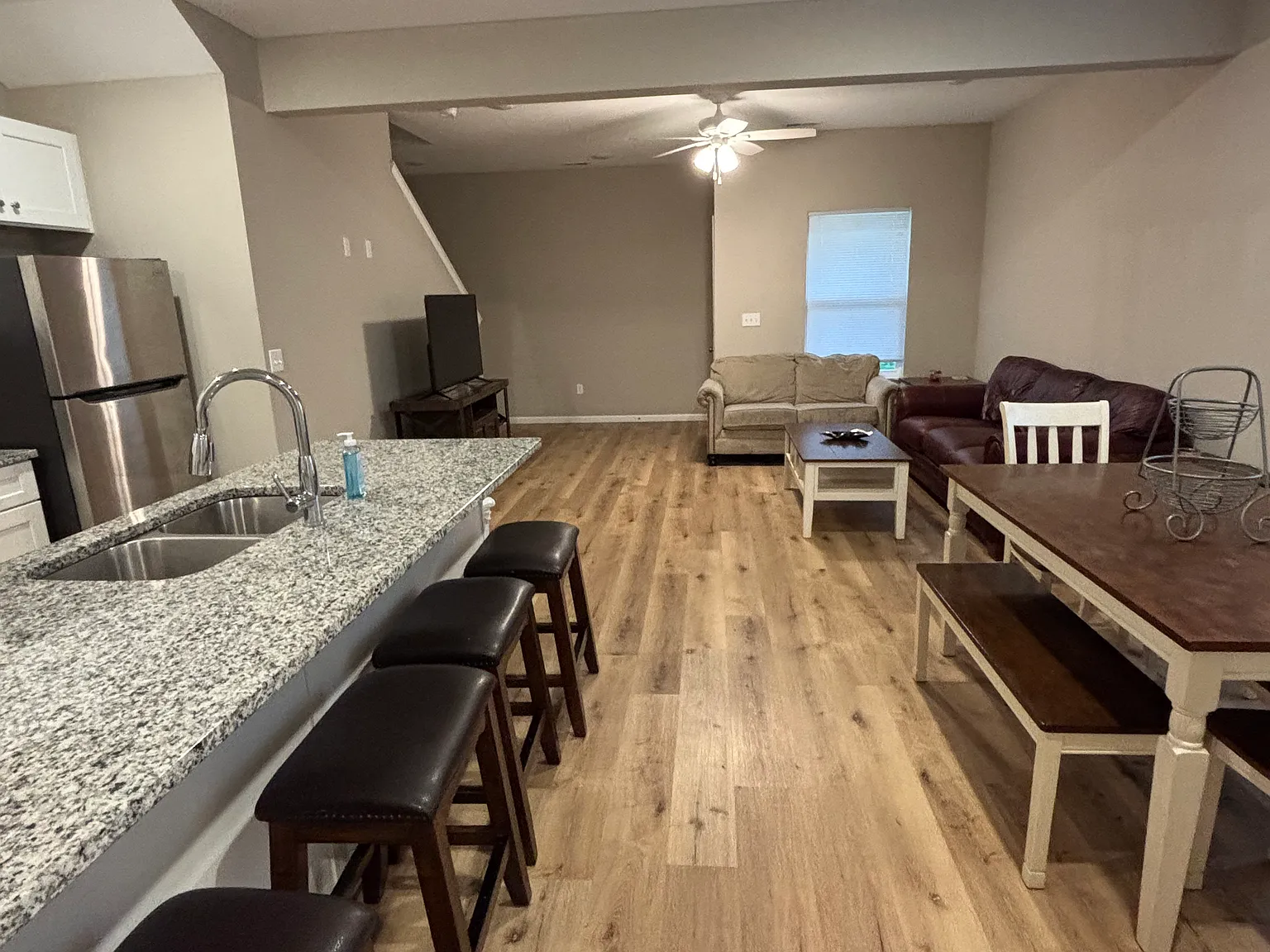 305 Sanford Ave — Photo 4