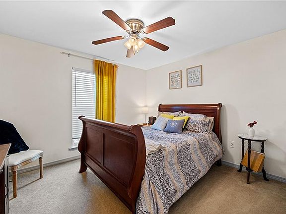 3rd image of 8124 Pecan Ct