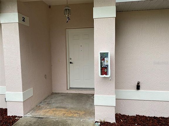 2nd image of 178 Rotonda Blvd W APT 2
