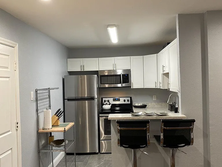 18333 Roehampton Dr #915 — Photo 4