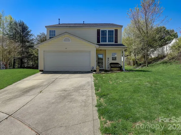 415 Bent Leaf Ct, Charlotte, NC 28216