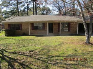 1316 Robinhood St, Hope, AR 71801