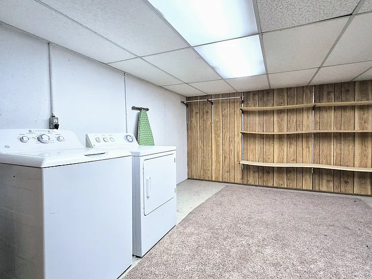 42221 Toddmark Ln — Photo 35