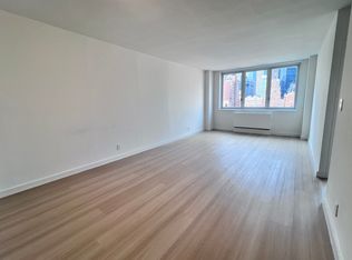 115 E 34th St #1902, New York, NY 10016