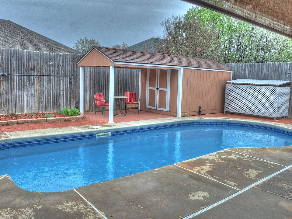 1st image of 12912 Cloverleaf Ln
