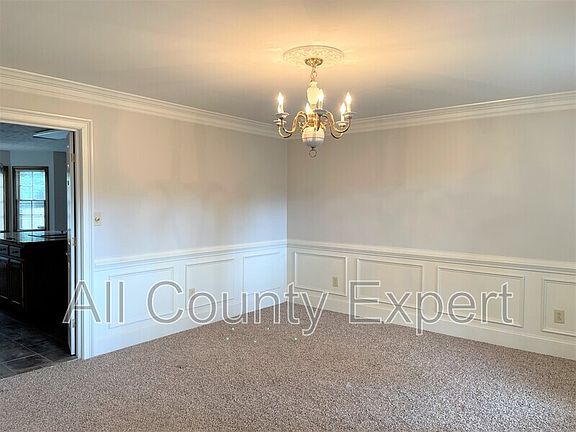 5th image of 2470 Valentines Ct