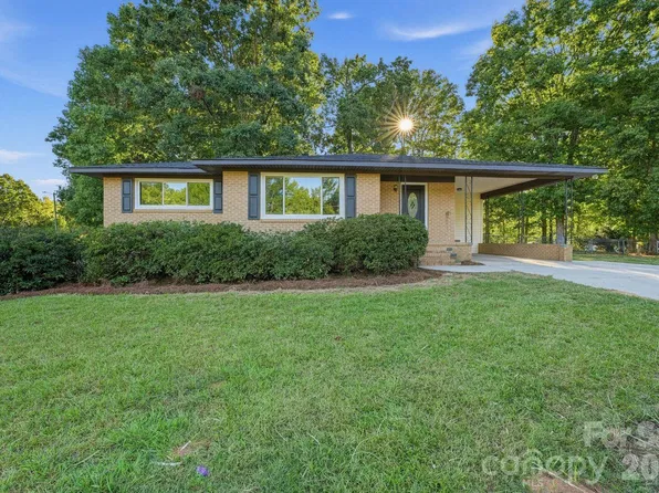 1227 Eden Dr, Chester, SC 29706