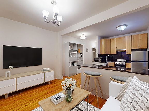 3rd image of 163 W 17th St APT 2F