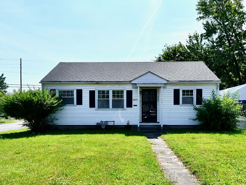 1st image of 2055 Winfield Ave