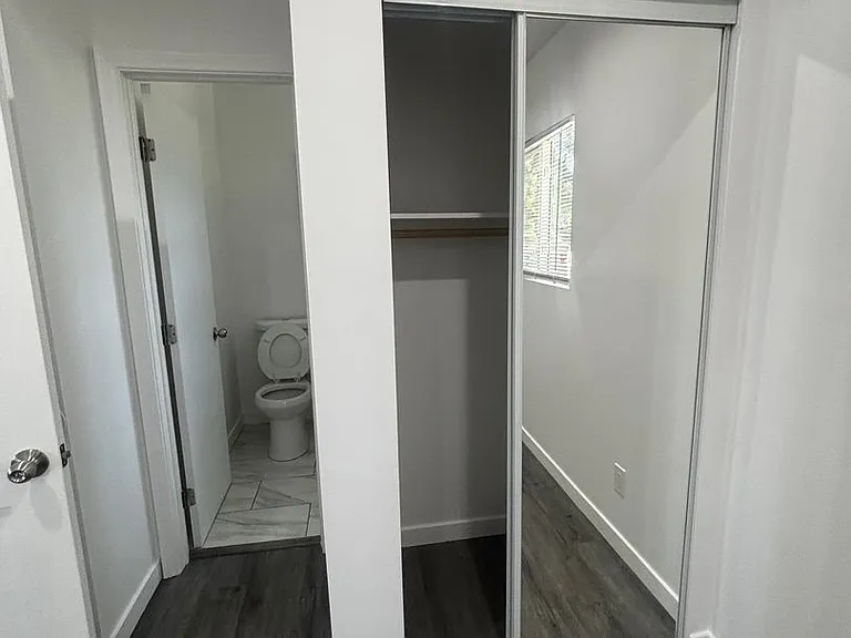 1760 Henderson Ave — Photo 6