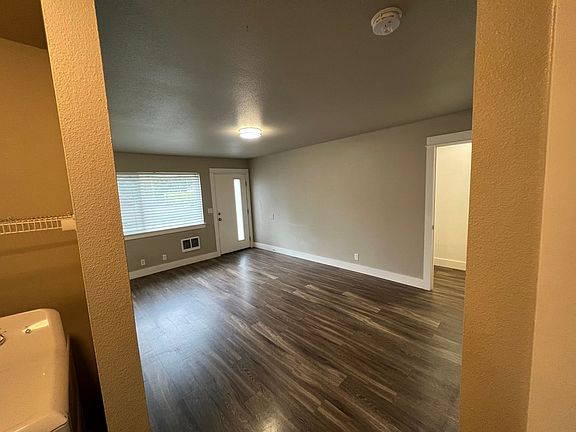 5th image of 2211 E 30th St #C-8