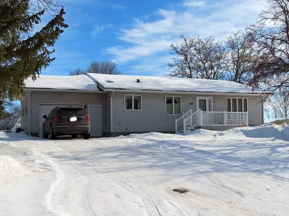 603 McLean Ave NE, Red Lake Falls, MN 56750