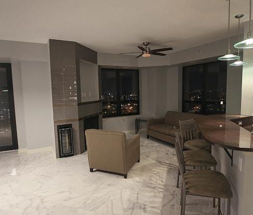 3rd image of 500 E Grant St APT 1511