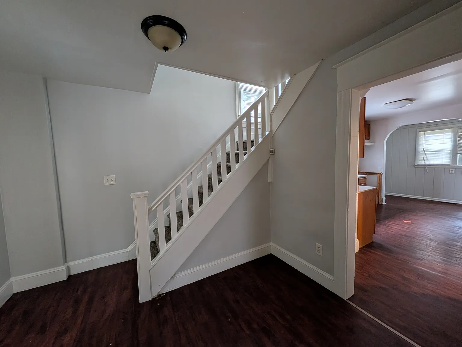3 bed, 1216 sqft, $1,695 — Photo 2