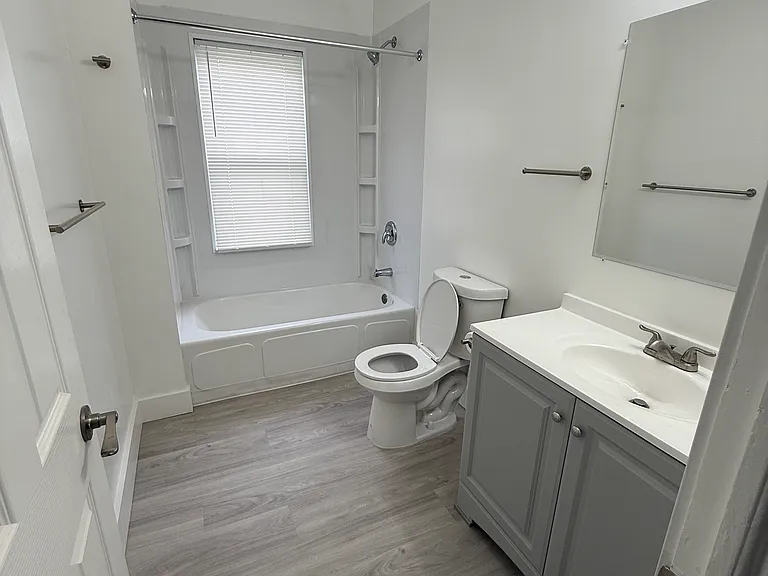 15203 Kinsman Rd #2 — Photo 12
