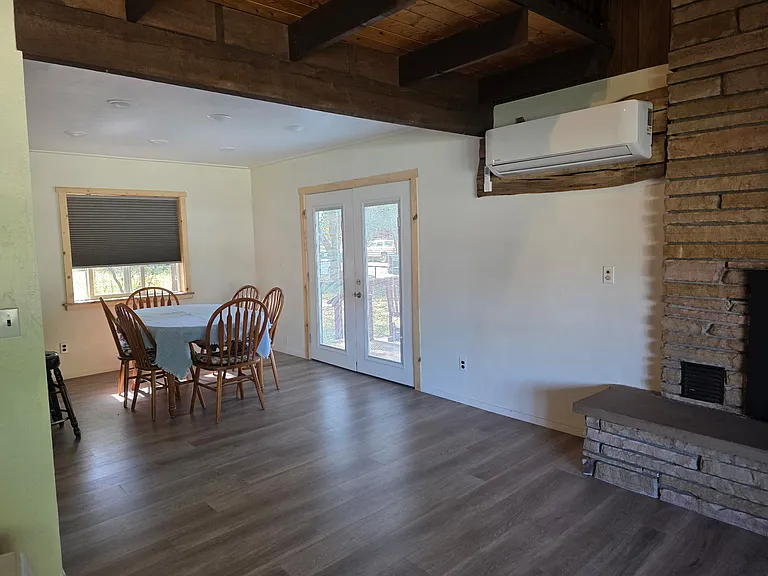 1120 Cedar St — Photo 11